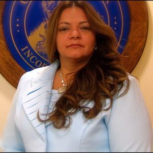 Meet your Posher, Inez